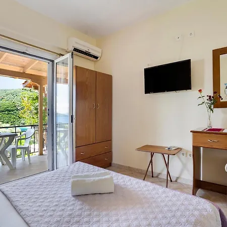 Vardia A Микрос-Гиалос