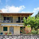Vardia A * Mikros Gialos