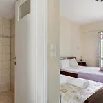 Vardia A Apartament